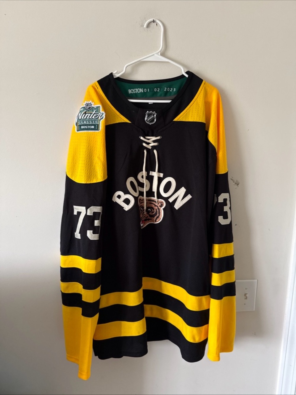 MEN’S CHARLIE McAVOY #73 BOSTON BRUINS 2023 WINTER CLASSIC JERSEY SZ 2XL - RARE